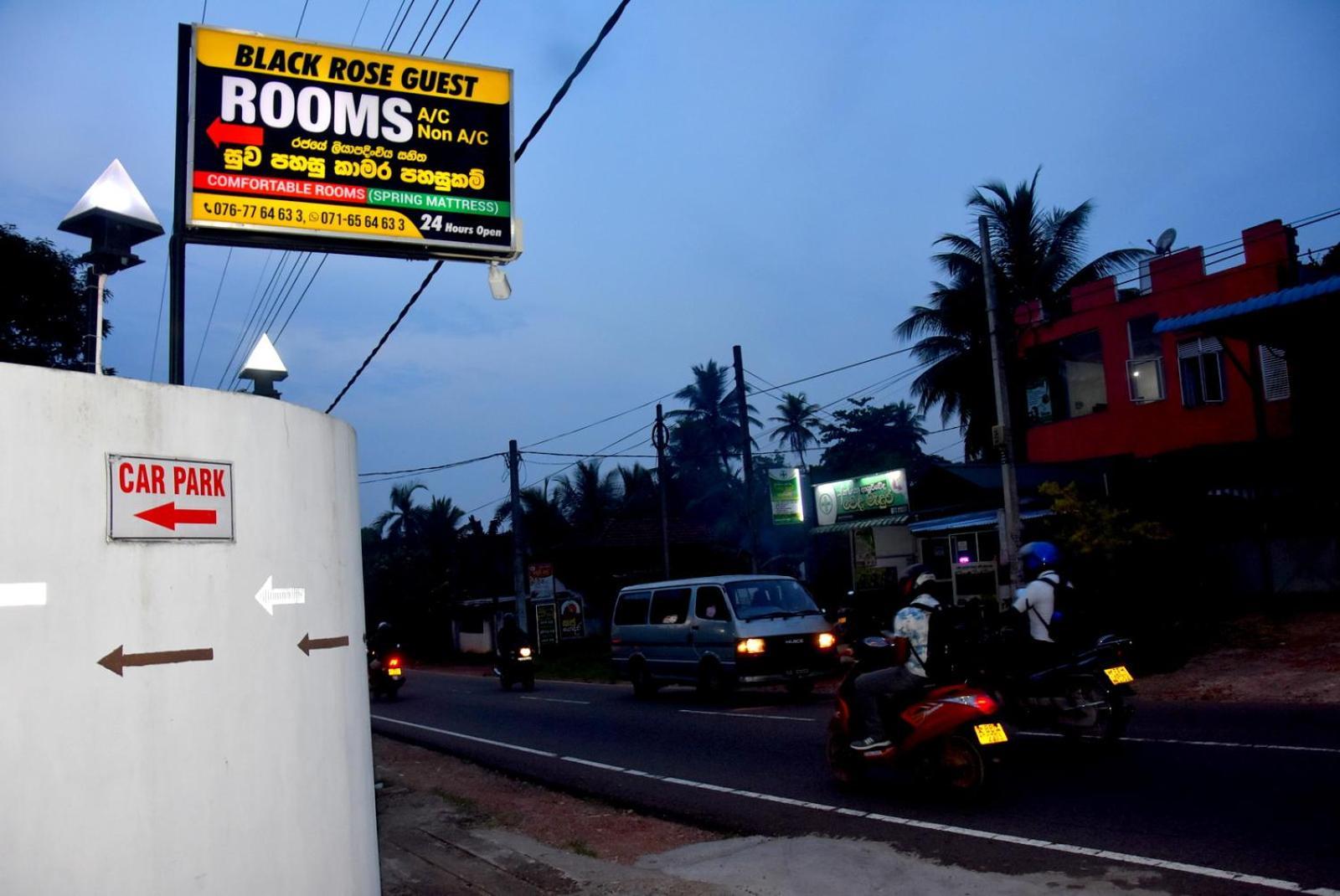 Black Rose Guest Gampaha Exterior foto