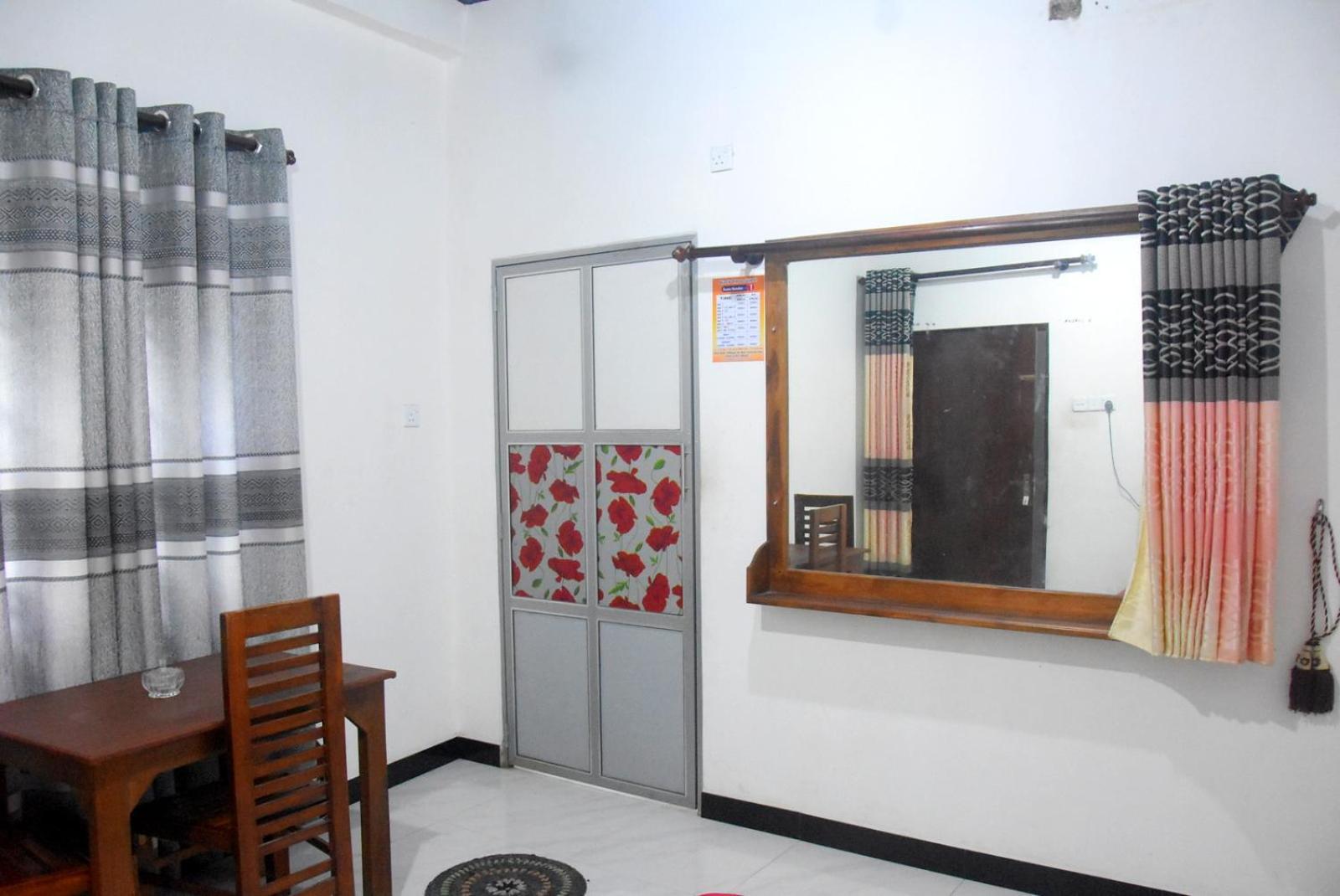 Black Rose Guest Gampaha Exterior foto